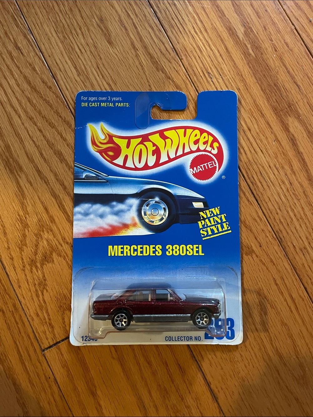 Hot Wheels Mercedes 380SEL - Metallic Burgundy